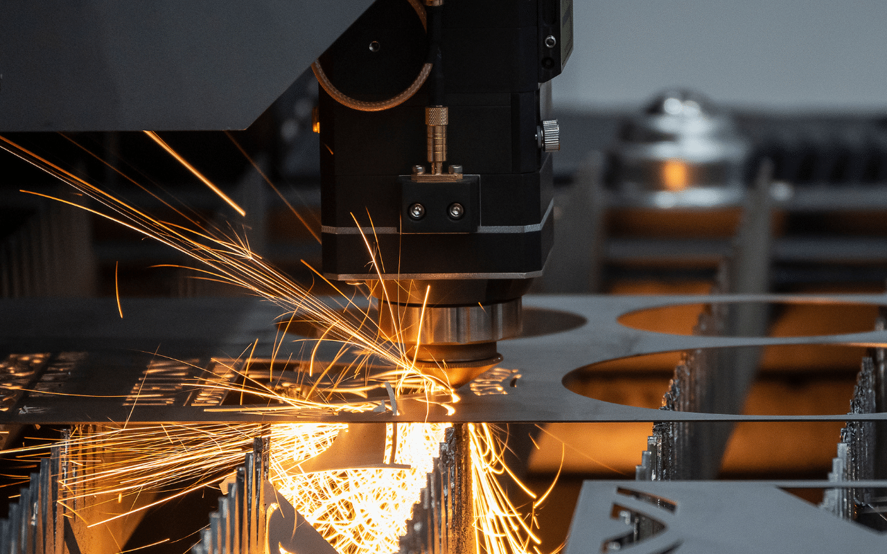 Read more about the article Which is Right Laser Cutting Machine for you? Expert Guides